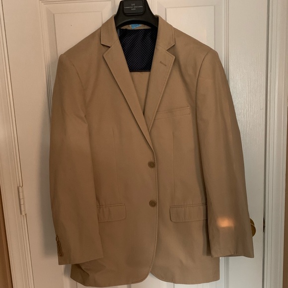 Combat Gentleman Tan-colored Suit - Picture 1 of 6